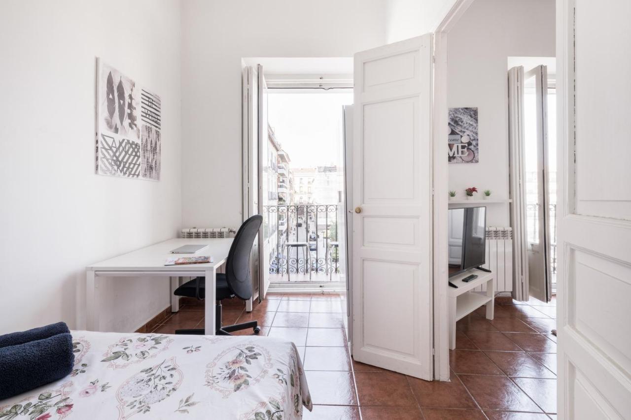 Comfy 4 Rooms Apt In The Heart Of Chueca Madrid Bagian luar foto